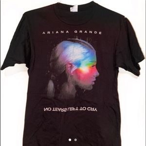 Ariana grande ntltc merch